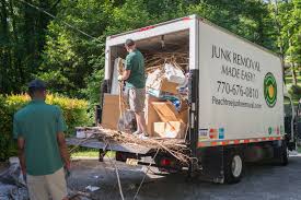 Best Commercial Junk Removal  in Fort Totten, ND